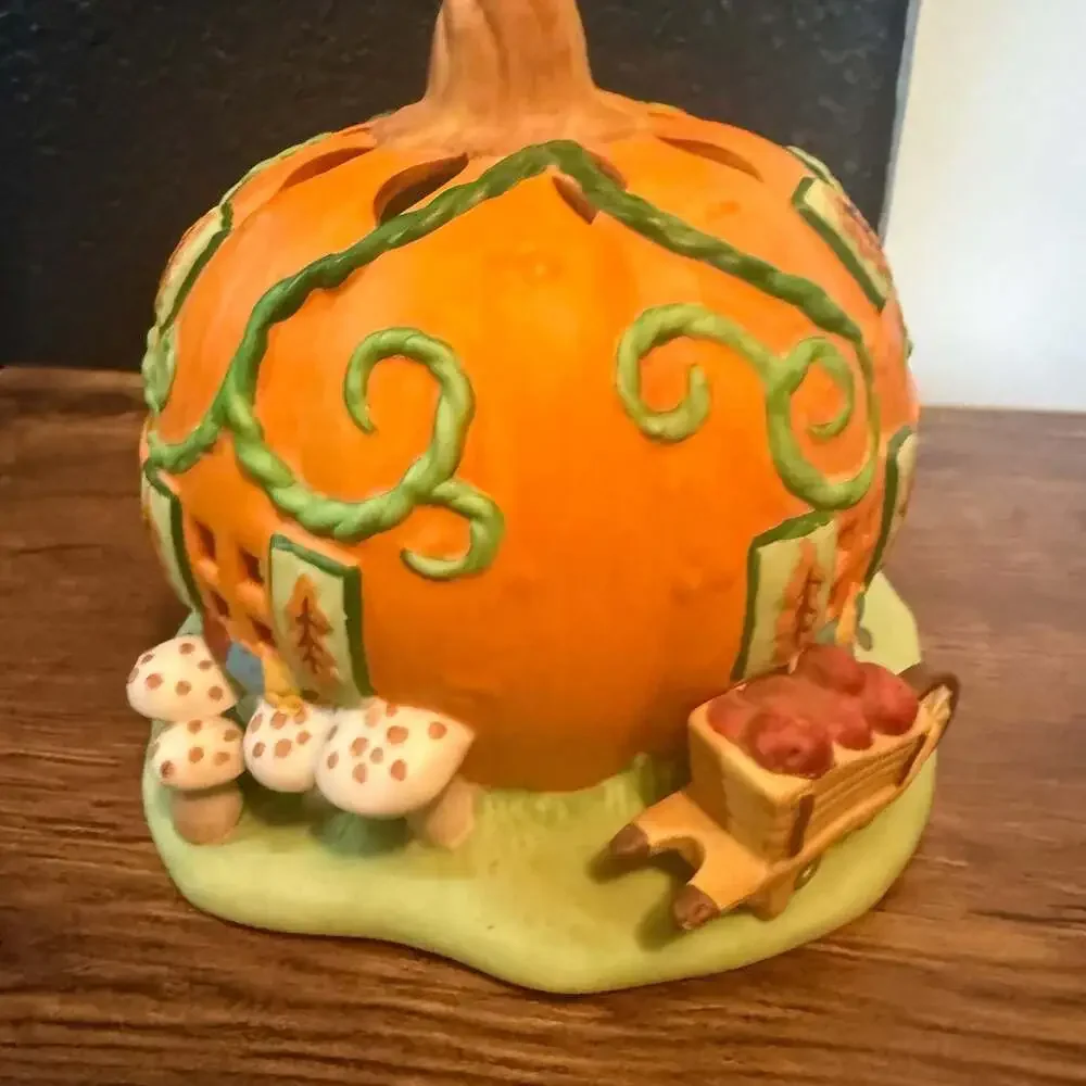 Cozy Pumpkin Patch House Tealight Candle Holder
